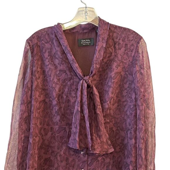 Dana Buchman Petite Silk Blouse M Purple Tie-Neck Clip Dot Casual - Picture 3 of 16